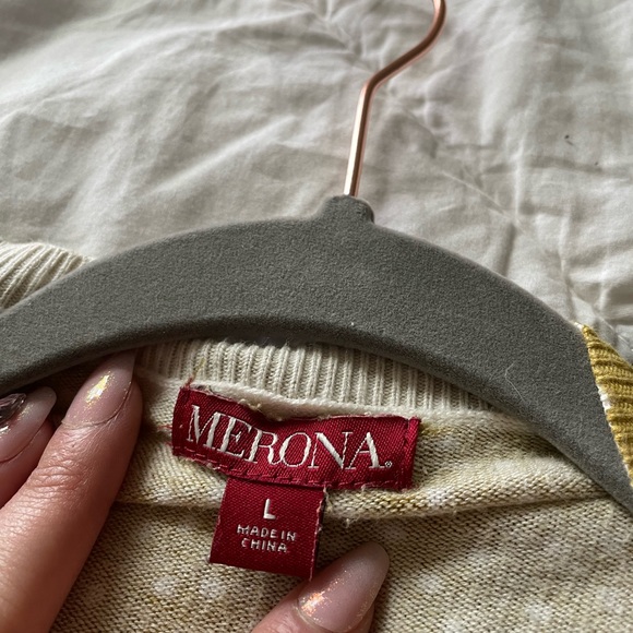 Light polkadot cardigan - Picture 2 of 3